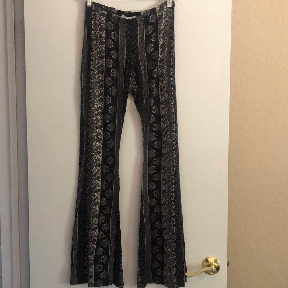 Tillys boot cut pants